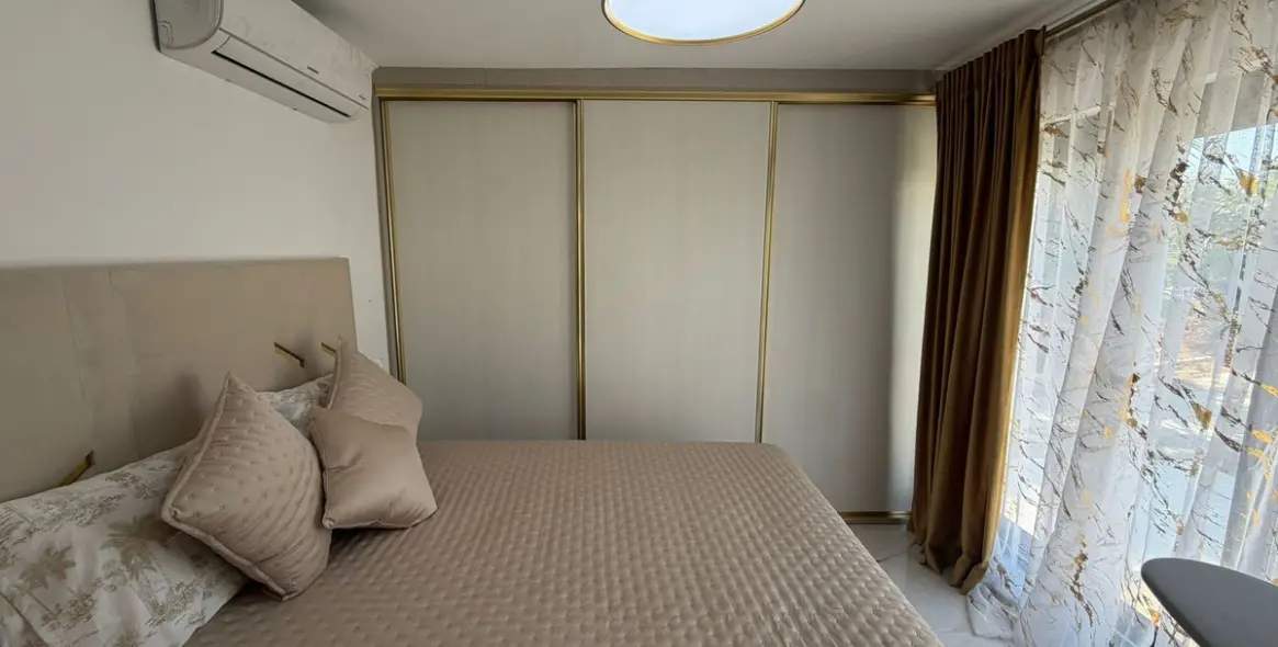Long-term rent of detached villa in Estepona 20