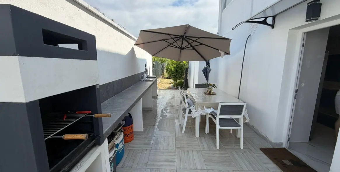Long-term rent of detached villa in Estepona 22