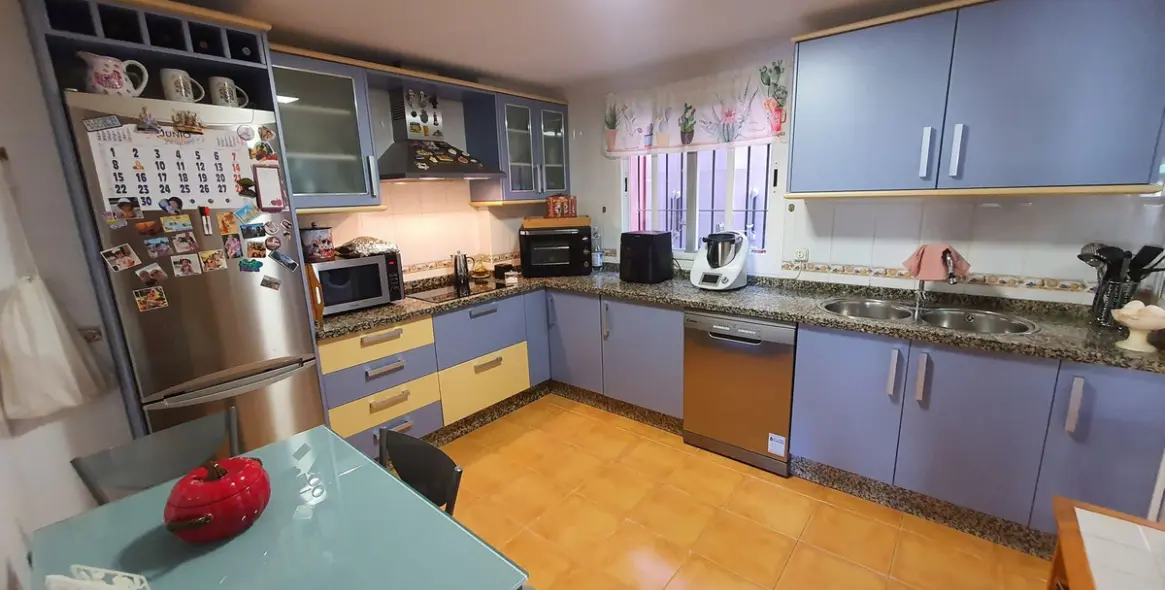 Sale of townhouse in Churriana 13