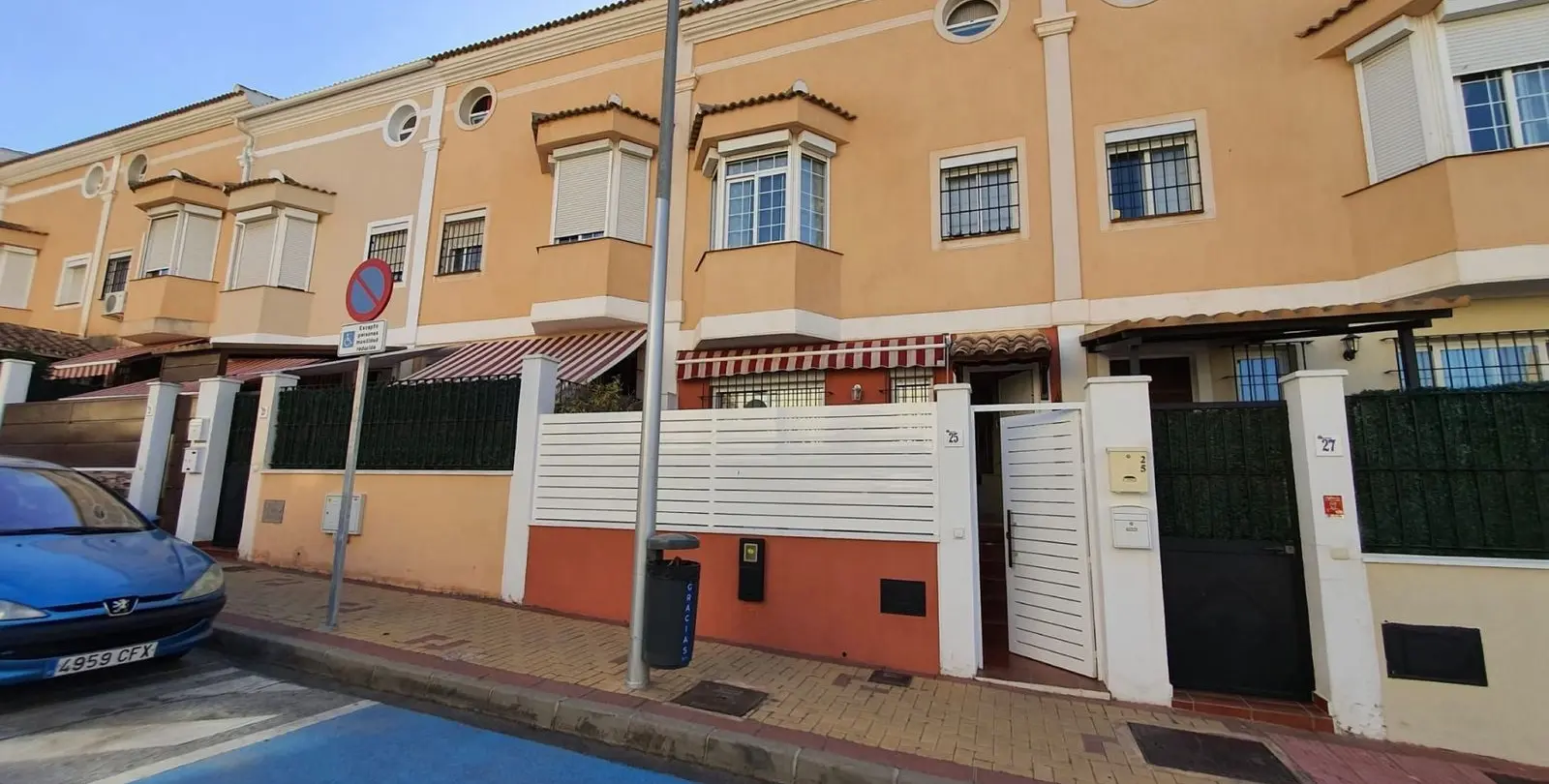 Venta de adosado en Churriana 1