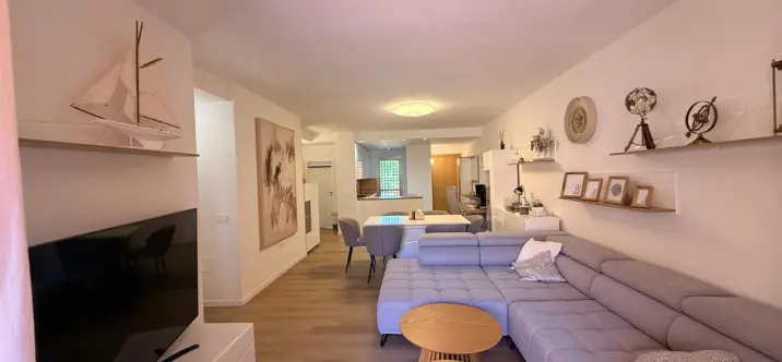 Продажа апартаментов на среднем этаже в Estepona 3