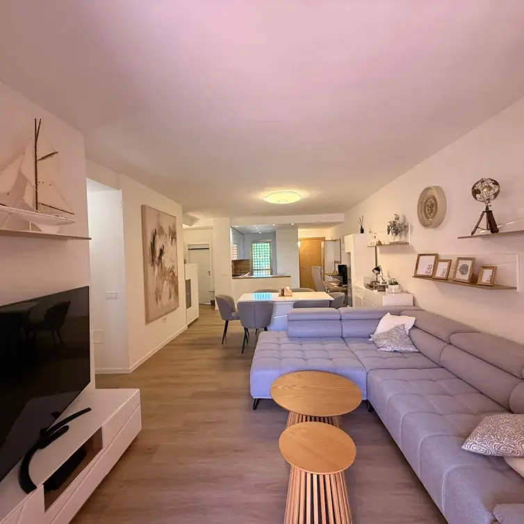 Продажа апартаментов на среднем этаже в Estepona