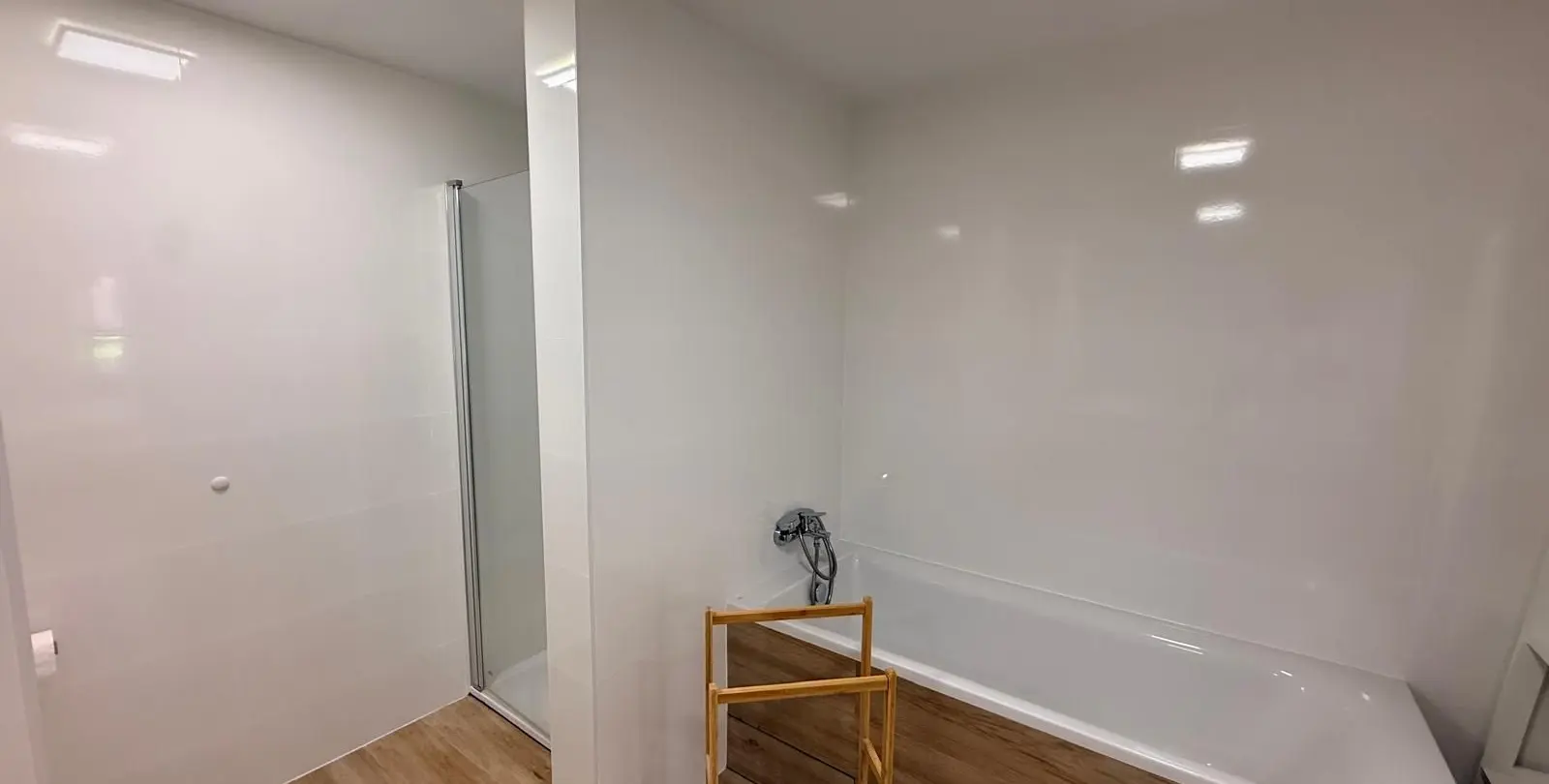 Sale of middle floor apartment in Estepona 20