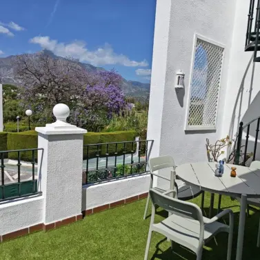Sale of penthouse in Nueva Andalucía