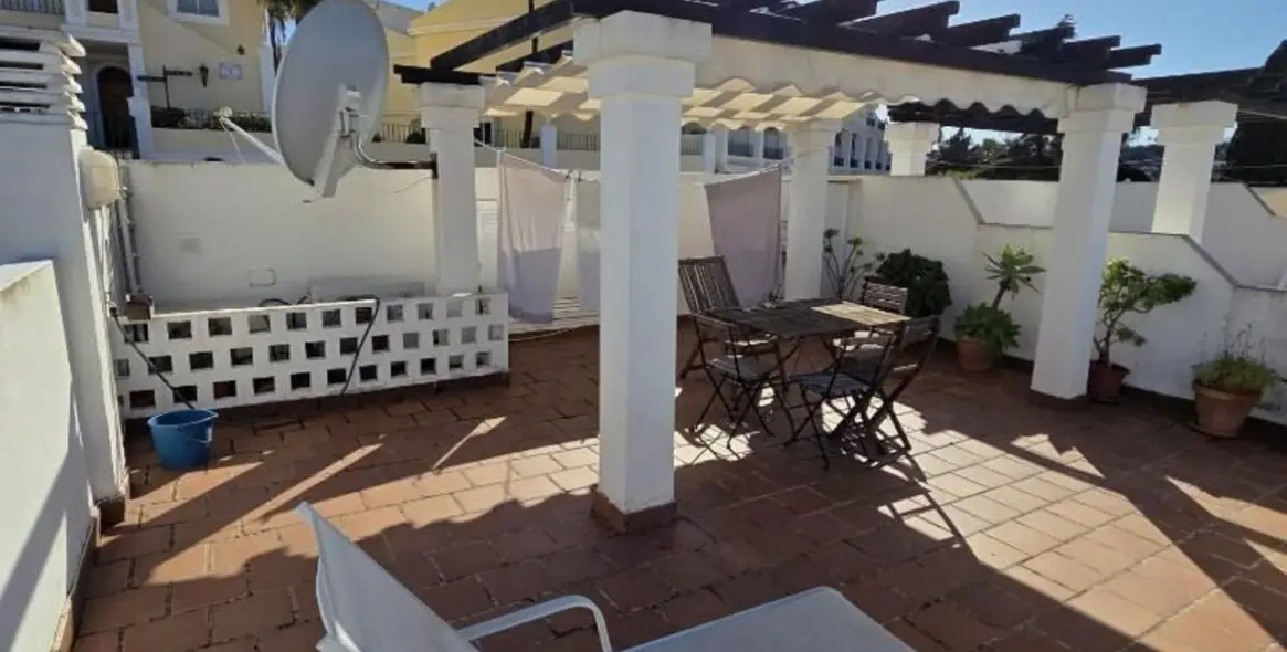 Sale of penthouse in Nueva Andalucía 6