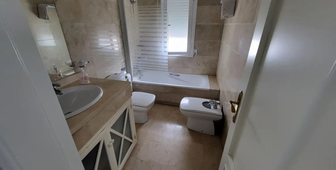 Sale of penthouse in Nueva Andalucía 5