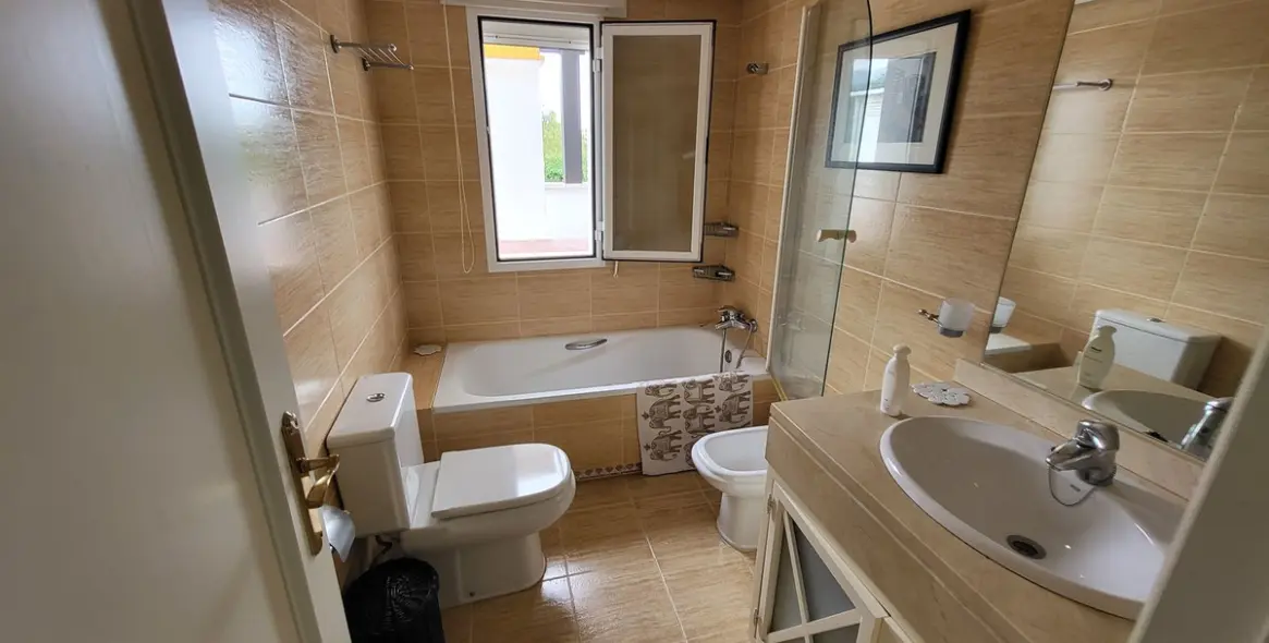 Sale of penthouse in Nueva Andalucía 8