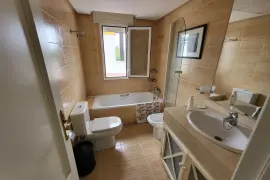 Image 8 thumb