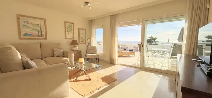 Продажа апартаментов на первом этаже в Estepona 4