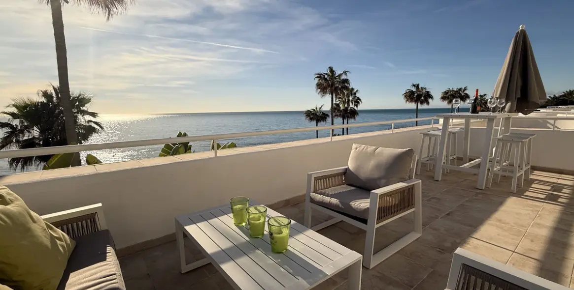 Продажа апартаментов на первом этаже в Estepona 12
