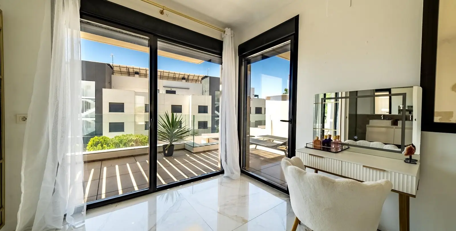 Sale of townhouse in La Cala de Mijas 18