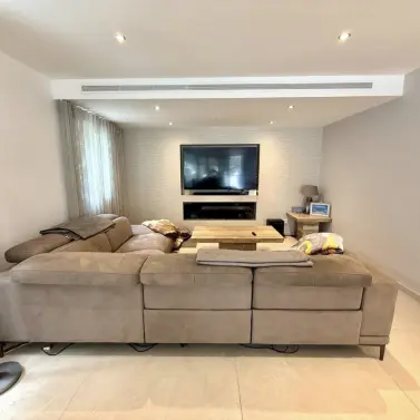 Long-term rent of detached villa in Nueva Andalucía