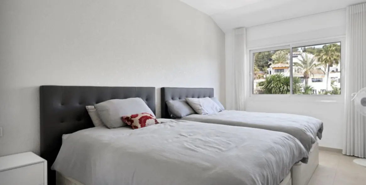 Long-term rent of detached villa in Nueva Andalucía 10