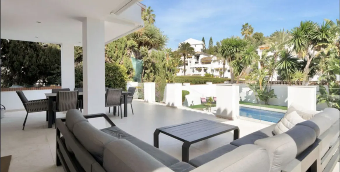 Long-term rent of detached villa in Nueva Andalucía 13