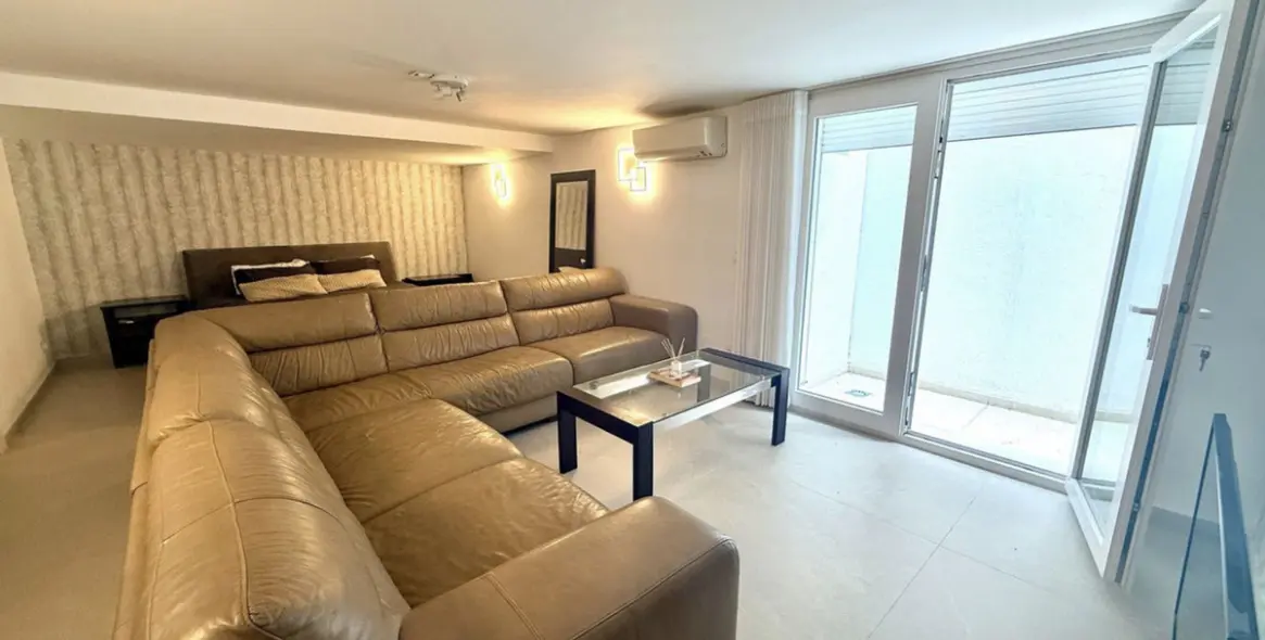 Long-term rent of detached villa in Nueva Andalucía 19