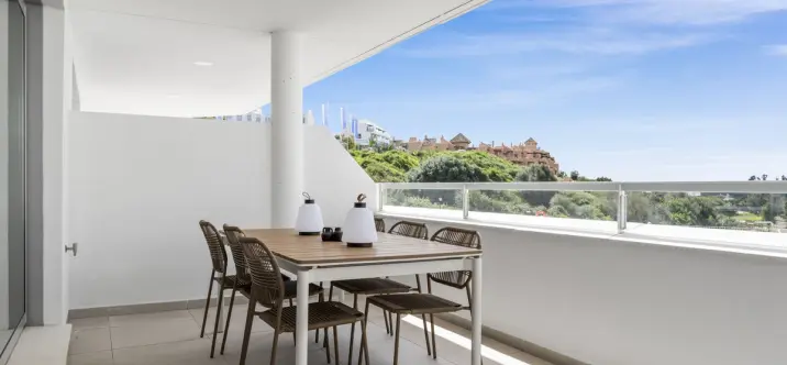 Long-term rent of middle floor apartment in Cancelada 3