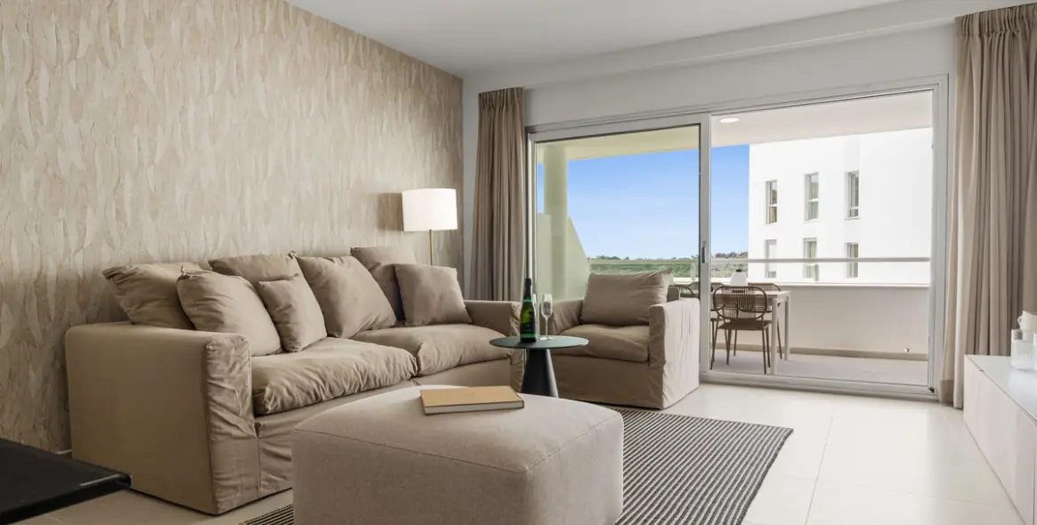 Long-term rent of middle floor apartment in Cancelada 6