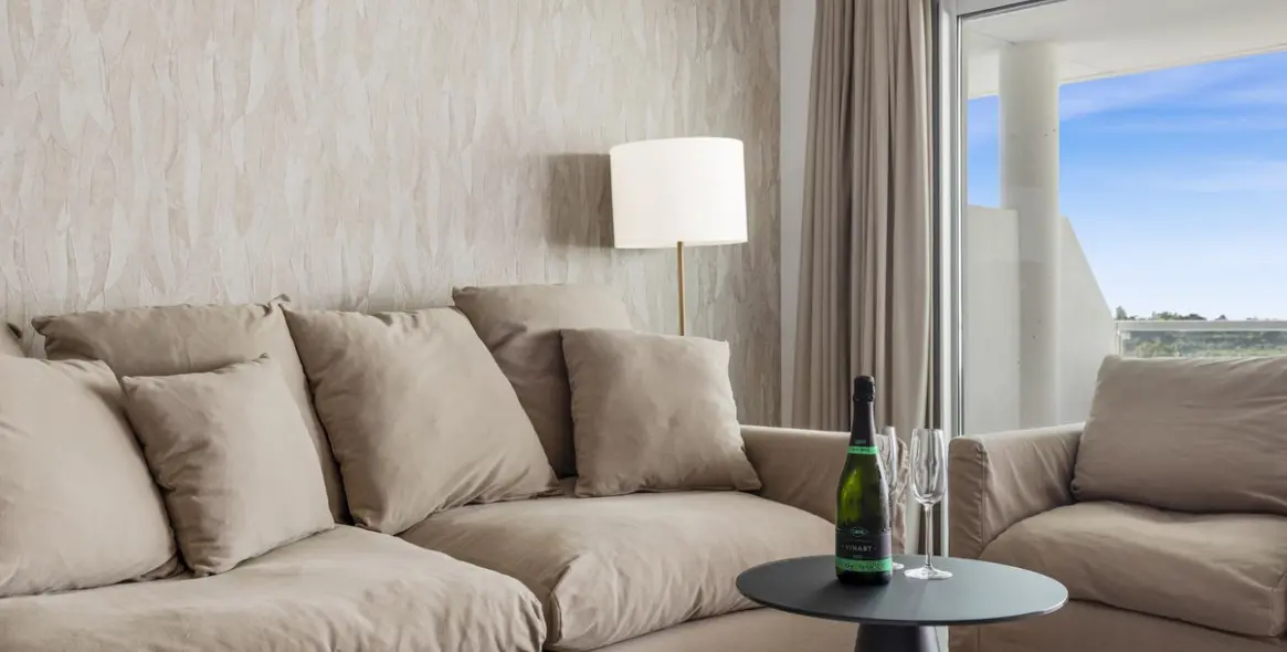 Long-term rent of middle floor apartment in Cancelada 8