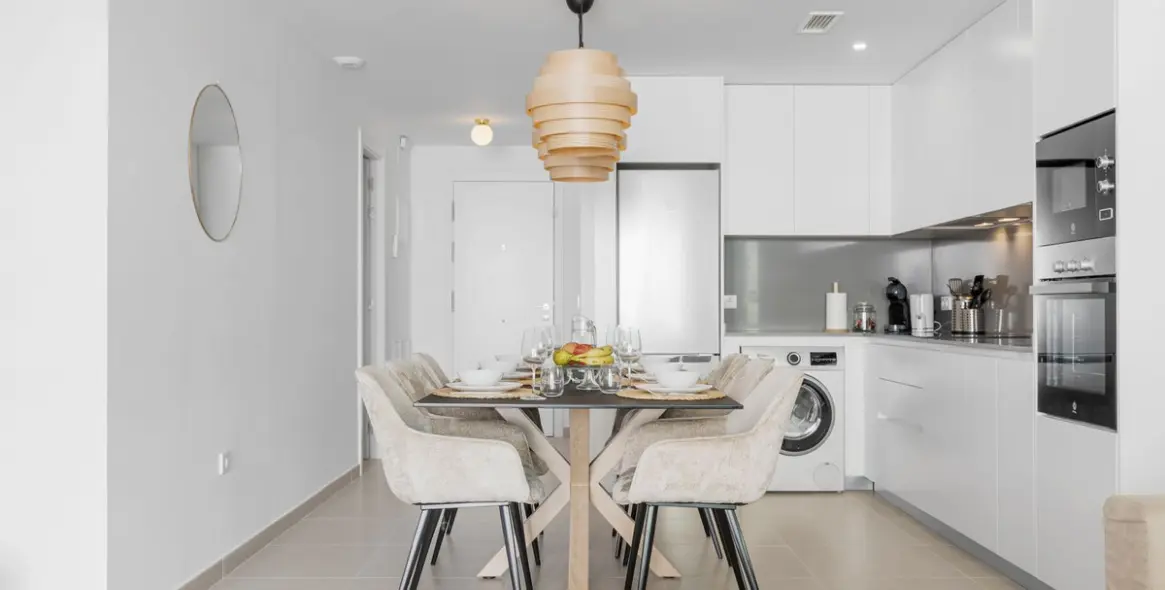 Long-term rent of middle floor apartment in Cancelada 9