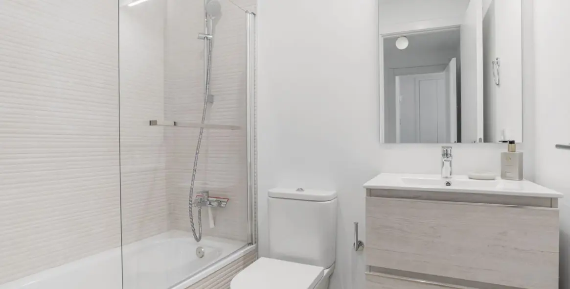 Long-term rent of middle floor apartment in Cancelada 12