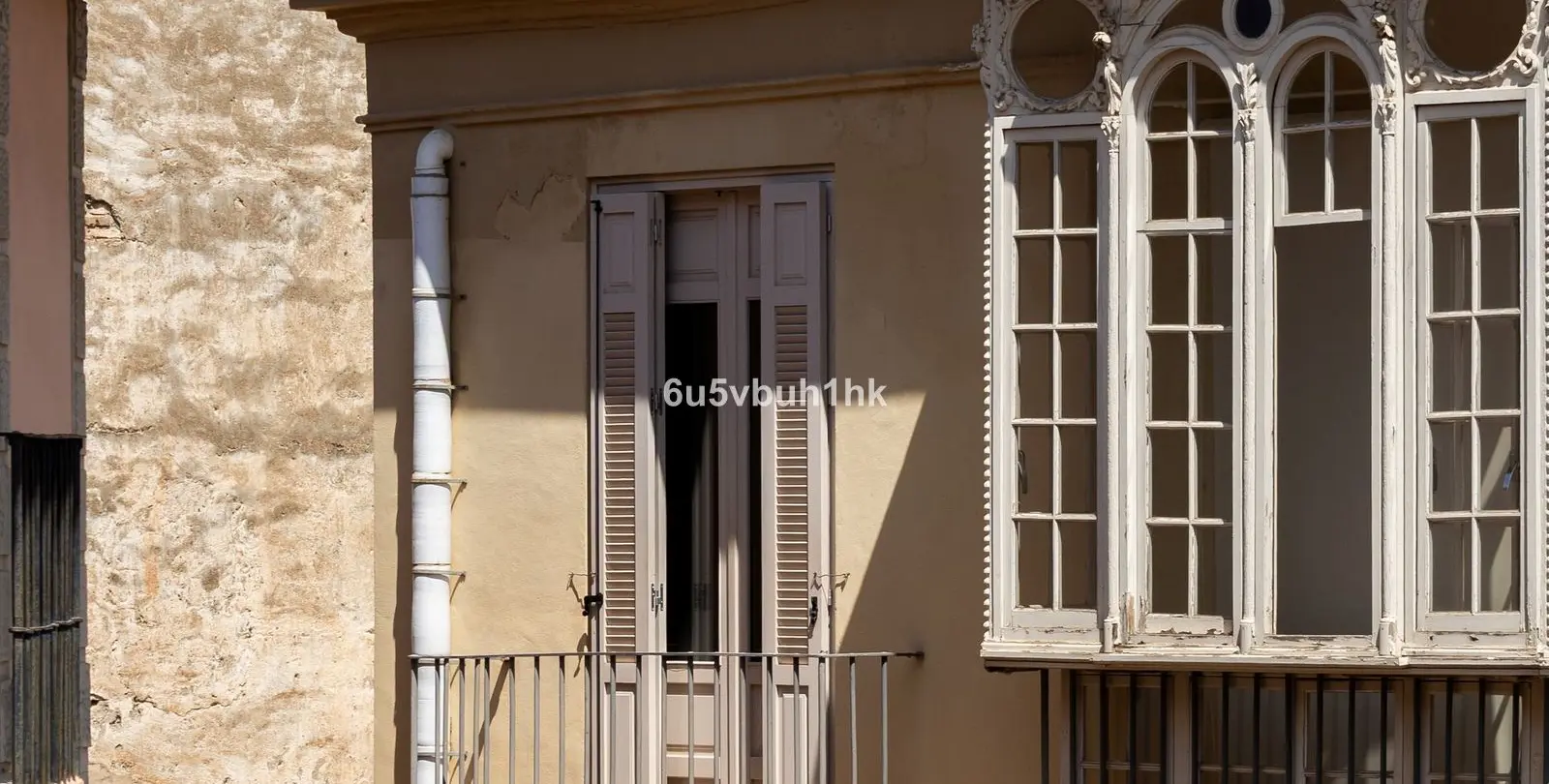 Продажа двухуровневых апартаментов в Málaga 25