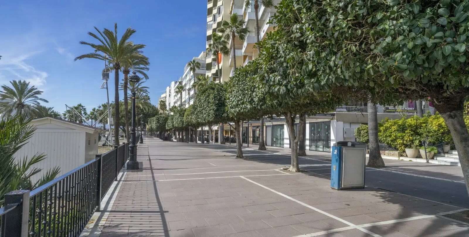 Sale of penthouse in Marbella 34