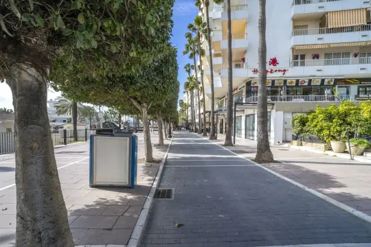 Image 35 thumb