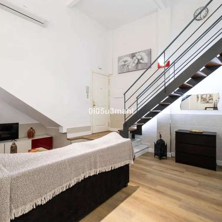 Sale of ground floor apartment in Centro Histórico