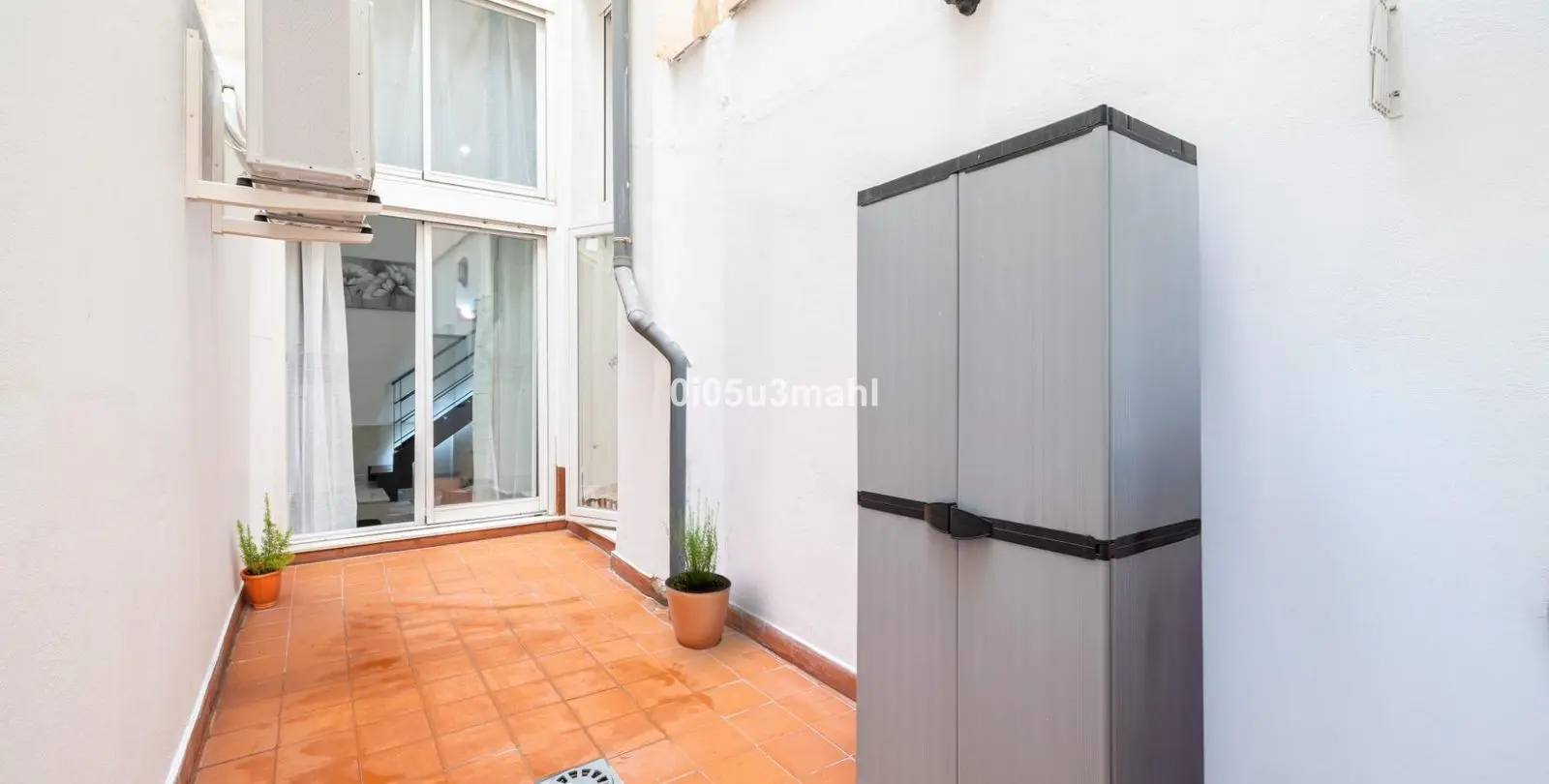 Sale of ground floor apartment in Centro Histórico 17