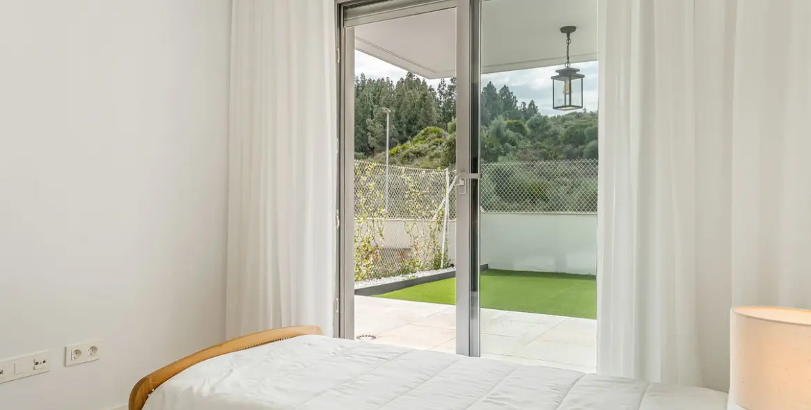 Sale of ground floor apartment in Mijas Costa 28