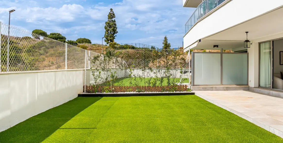 Sale of ground floor apartment in Mijas Costa 37