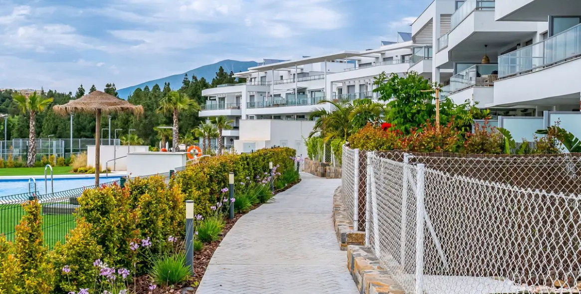 Sale of ground floor apartment in Mijas Costa 62
