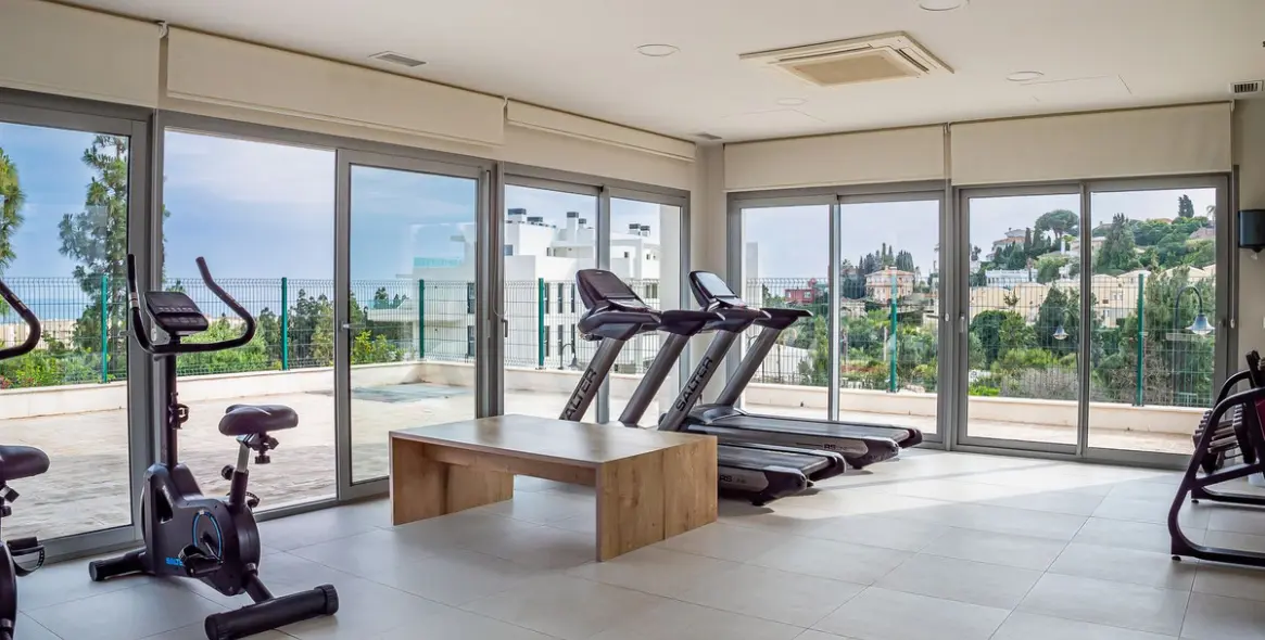 Sale of ground floor apartment in Mijas Costa 82