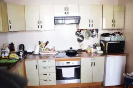 Image 4 thumb
