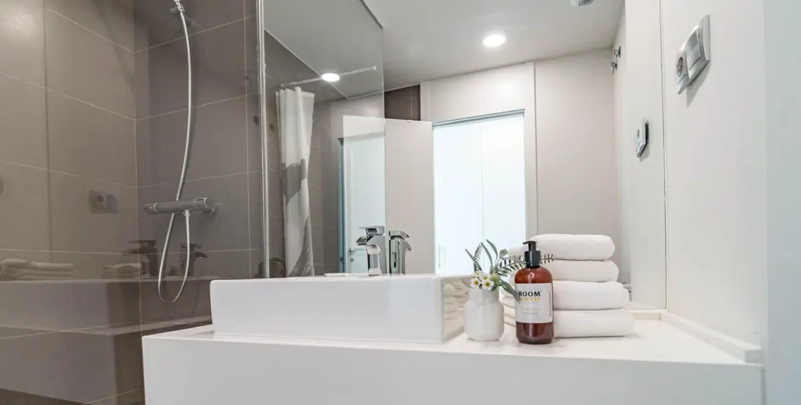 Sale of middle floor apartment in Cancelada 14