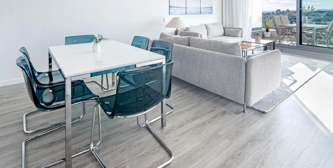 Sale of middle floor apartment in Cancelada 16