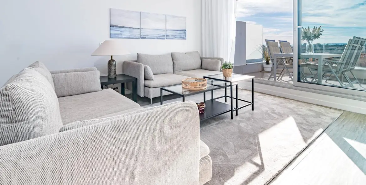Sale of middle floor apartment in Cancelada 24