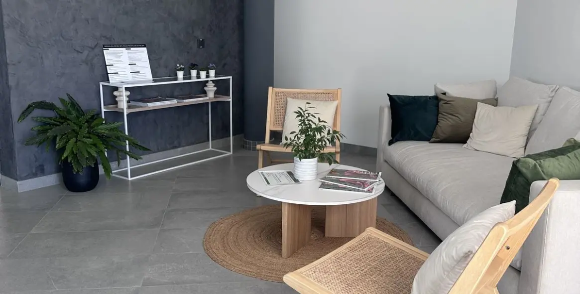 Sale of middle floor apartment in Cancelada 29