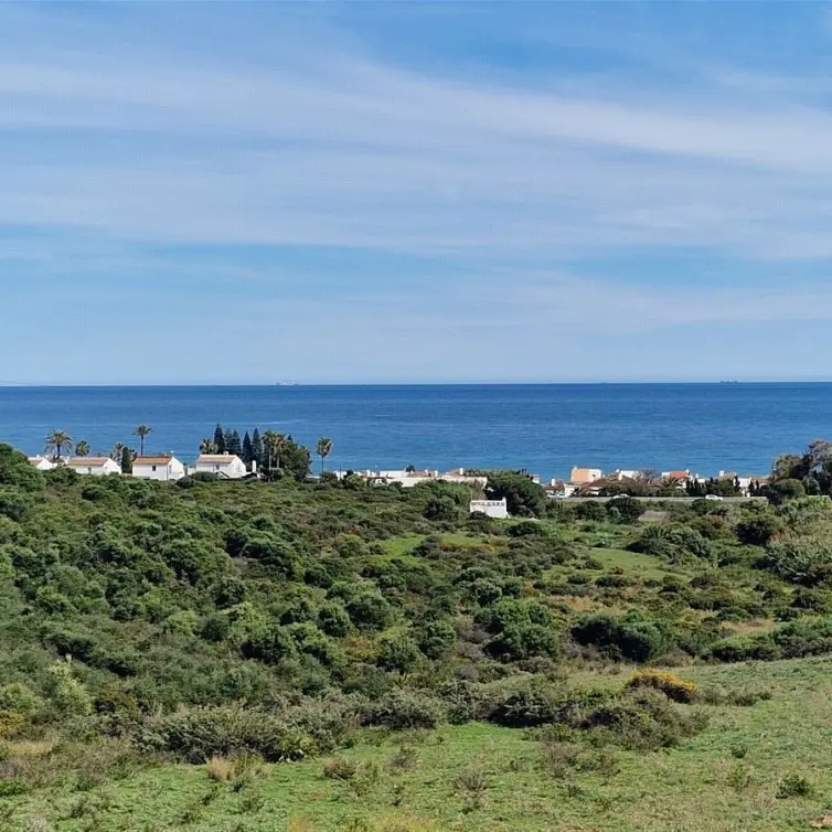 Venta de ático dúplex en Estepona