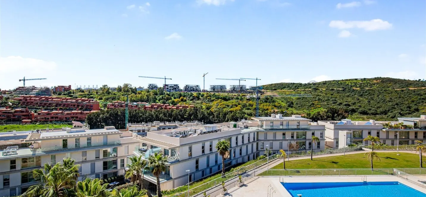 Venta de ático dúplex en Estepona 4