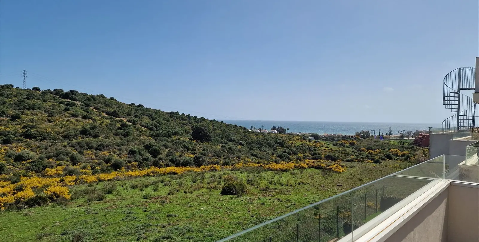 Продажа двухуровневого пентхауса в Estepona 14