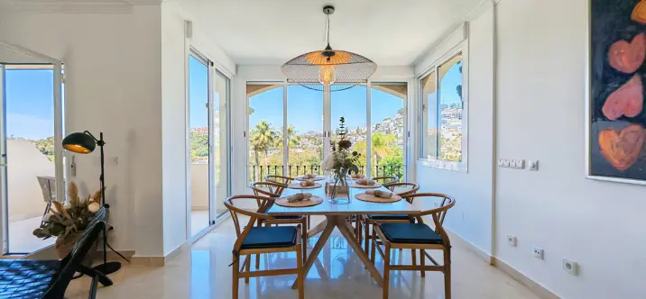 Sale of penthouse duplex in Benahavís 1