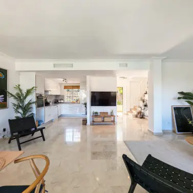 Sale of penthouse duplex in Benahavís