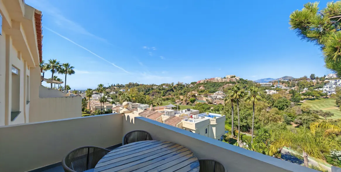 Sale of penthouse duplex in Benahavís 8