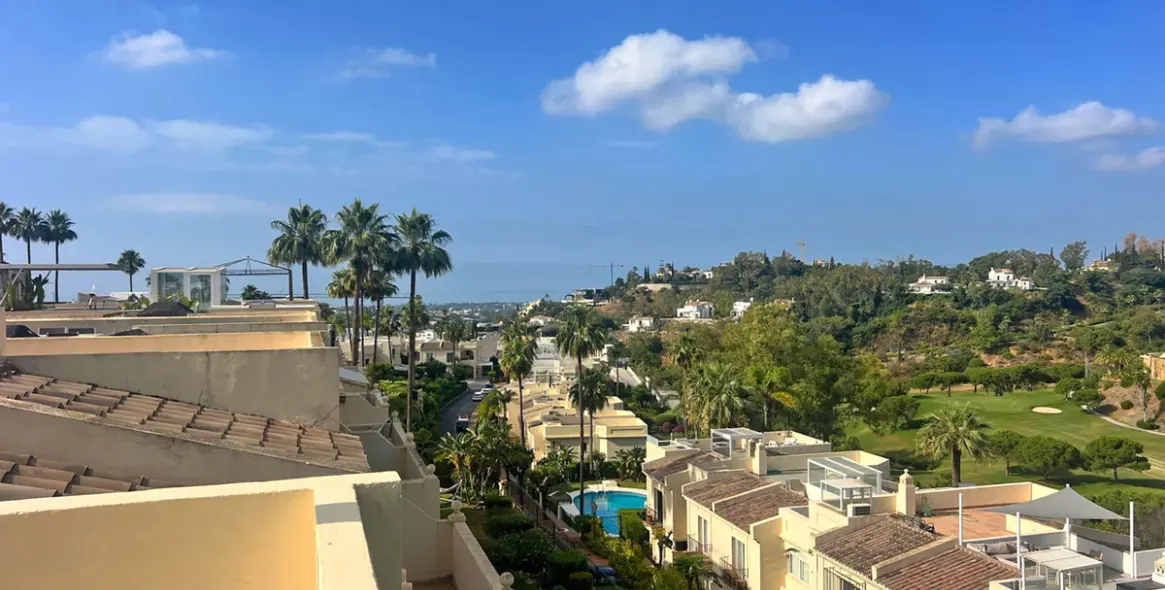 Sale of penthouse duplex in Benahavís 14