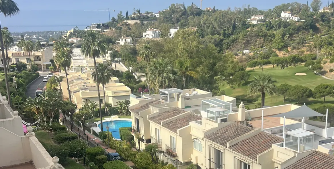 Sale of penthouse duplex in Benahavís 15