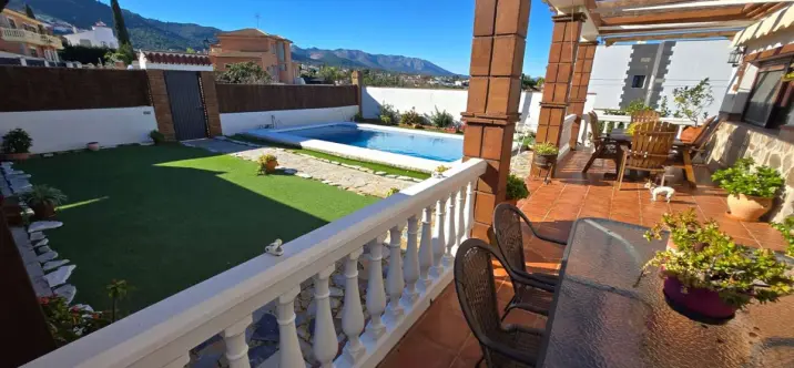 Sale of detached villa in Alhaurín de la Torre 2