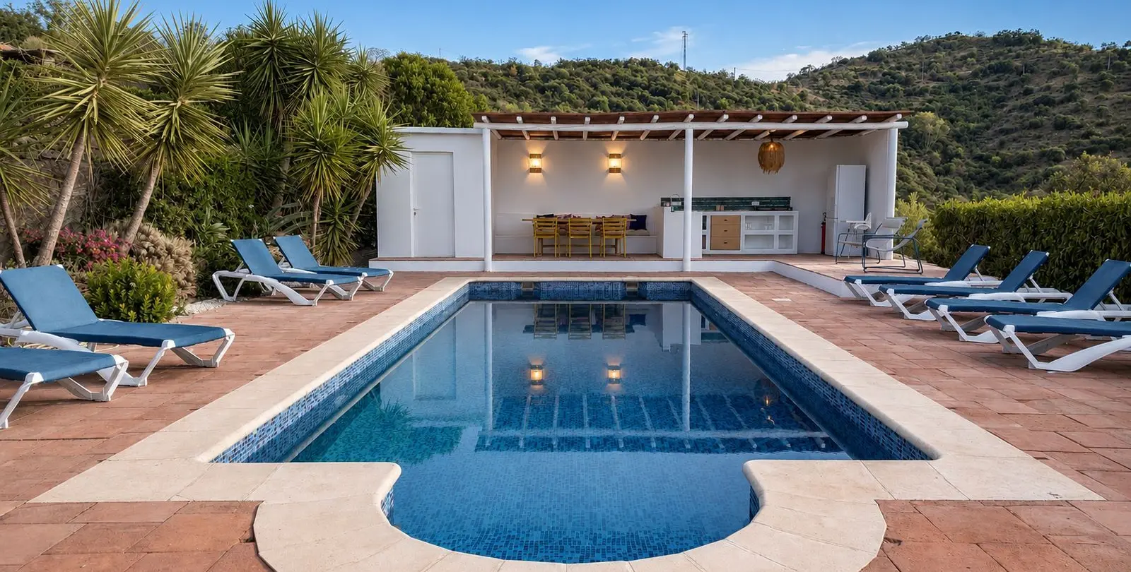 Sale of finca - cortijo in Casabermeja 1