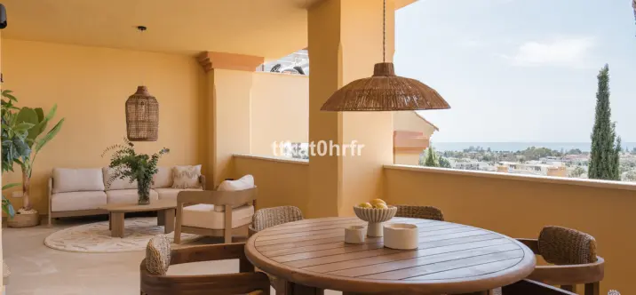 Venta de apartamento en planta media en Nueva Andalucía 0