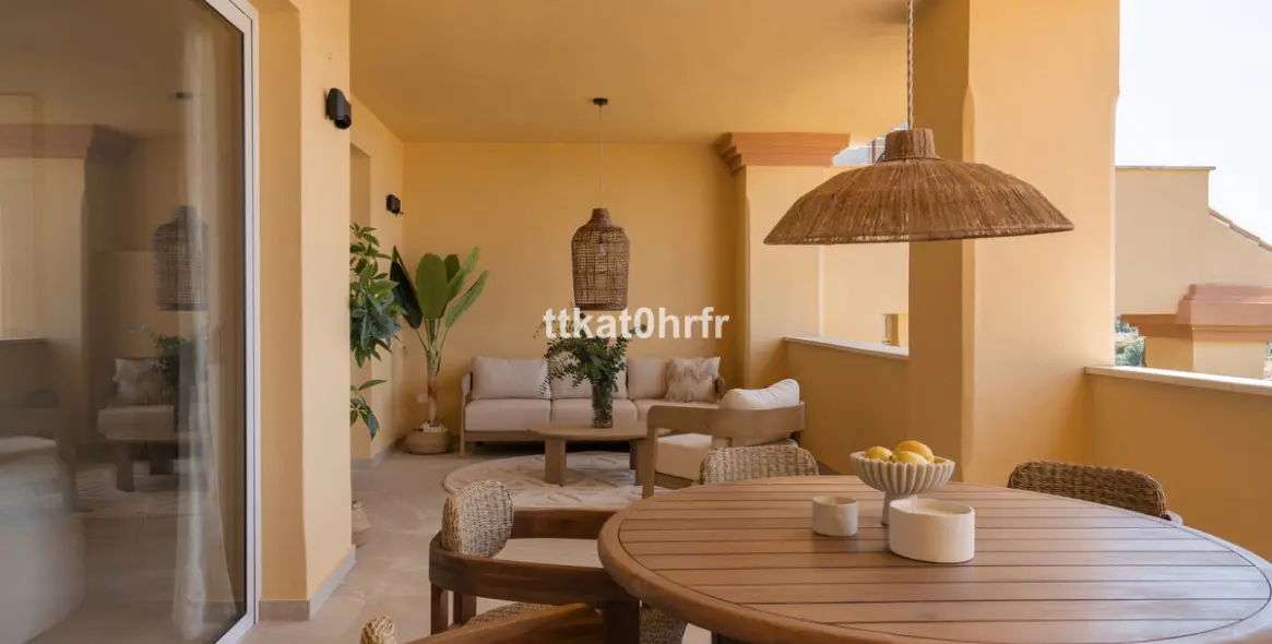 Venta de apartamento en planta media en Nueva Andalucía 4